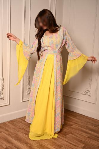 جلابية انيقة باللون الأصفر ثلاث قطع