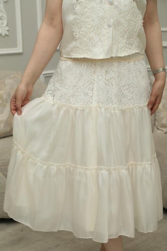 طقم العيد سكري دانتيل بدون اكمام