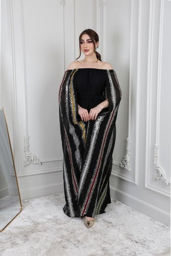 فستان سهرة أنيق بلونين الأسود والكحلي بتصميم فخم و...