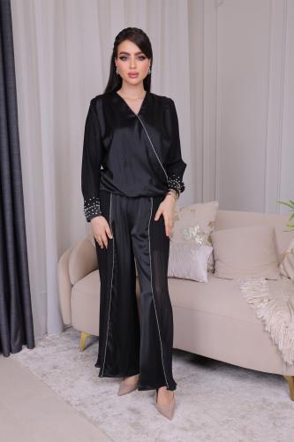 طقم نسائي قماش ساتان لامع