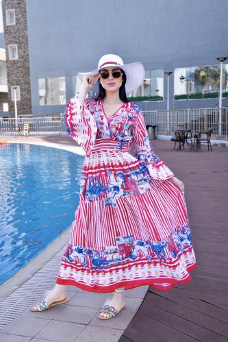 فستان مشجر بأكمام واسعة وتصميم عصري