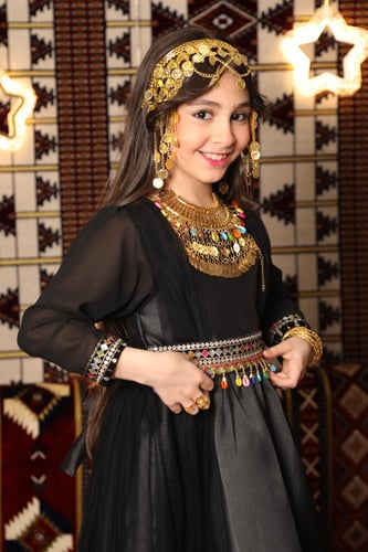 فستان يوم التأسيس بناتي أسود تراثي