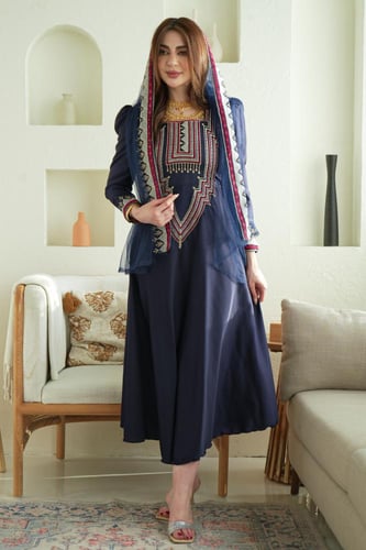 جلابية نسائي يوم التأسيس بتصميم تراثي أصيل