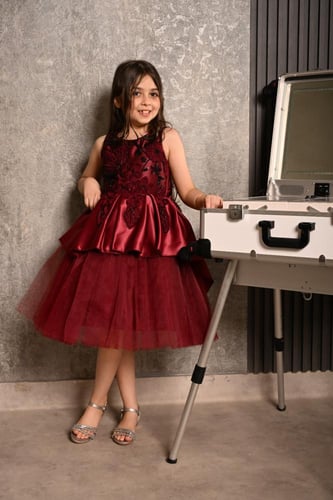 فستان بناتي منفوش قماش ساتان مع شيفون