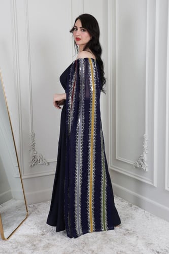 فستان سهرة أنيق بلونين الأسود والكحلي بتصميم فخم و...