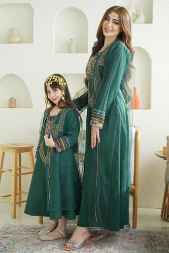 جلابية نسائي يوم التأسيس بتصميم تراثي أصيل