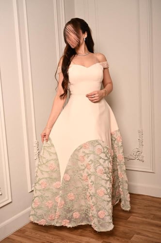 فستان سهرة فخم بتصميم أميري راقي