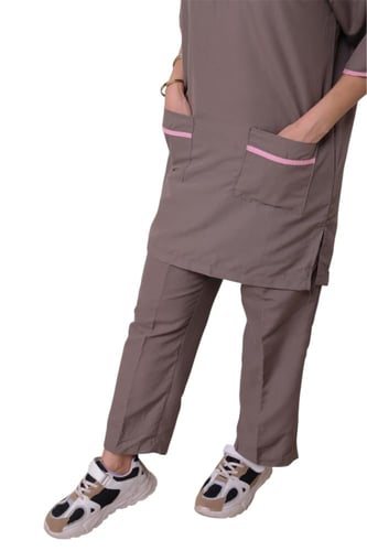 ملابس عاملات سادة قطعتين