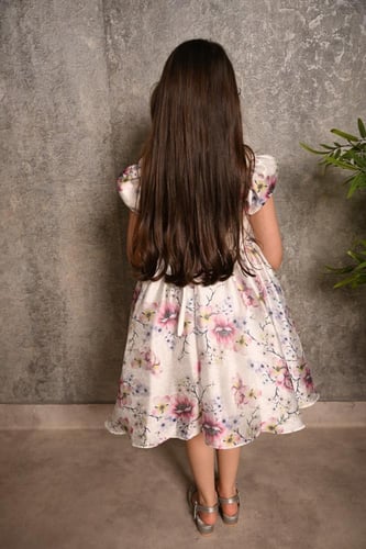 فستان بناتي منفوش مزين برسوم ورود ناعمة