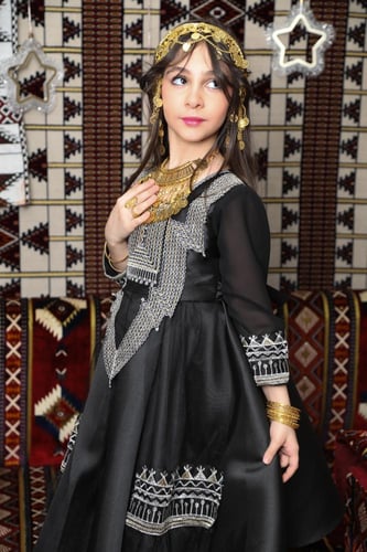 فستان يوم التأسيس بناتي فخم تراثي