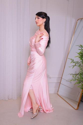 فستان سهرة موف مع اكمام طويلة منفوش