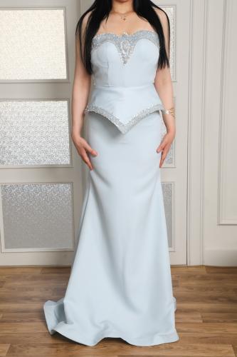 فستان سهرة بقماش باربي تصميم أنيق