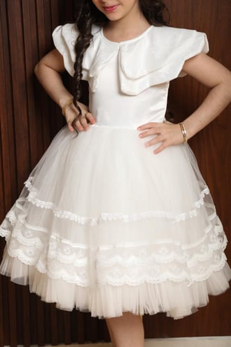 فستان بناتي دانتيل سكري منفوش