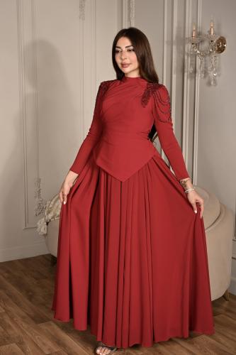 فستان احمر بليسية بأكمام طويلة