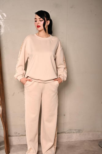 طقم شتوي نسائي