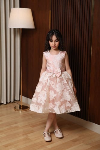 فستان بناتي تول وردي قصير منفوش