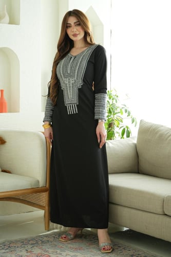 جلابية نسائي يوم التأسيس بتصميم تراثي أصيل