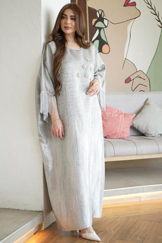 جلابية أنيقة لونين رائعة تجمع بين موضة والفخامة