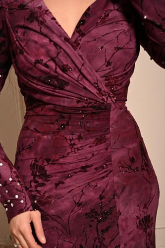 فستان ناعم طويل خمري عميق