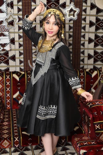 فستان يوم التأسيس بناتي فخم تراثي