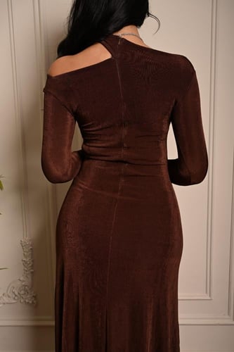 فستان سهرة العيد بقصة كتف مكشوف