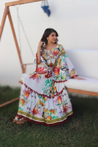 فستان صيفي أنيق باكمام واسعه ناعمة