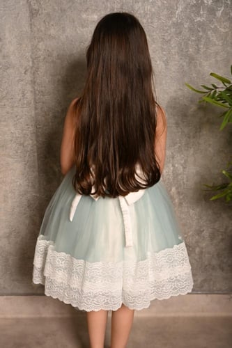 فستان بناتي منفوش باللون السماوي مع الدانتيل الأبي...