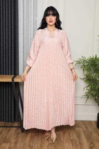 جلابية نسائية بكسرات ناعمة