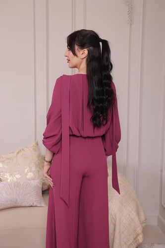 طقم نسائي فخم بـ 3 ألوان راقية