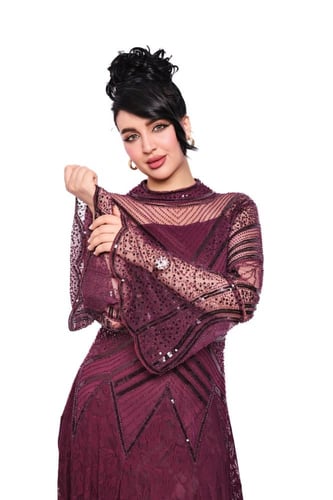 فستان سهرة فاخر بتصميم ملكي متوفر بثلاثة ألوان جذا...