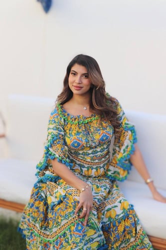 فستان صيفي ايطالي برنت انيق بتفاصيل ناعمة