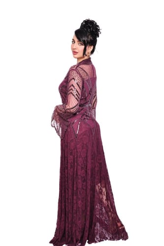 فستان سهرة فاخر بتصميم ملكي متوفر بثلاثة ألوان جذا...