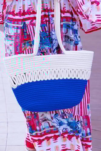 فستان طويل صيفي بالوان حيوية