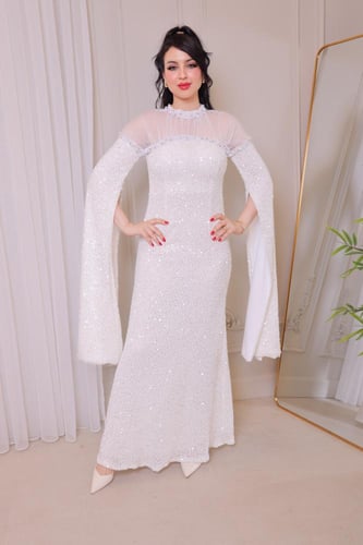 فستان سهرة أبيض لامع كم طويل