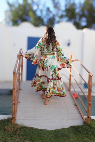 فستان صيفي أنيق باكمام واسعه ناعمة