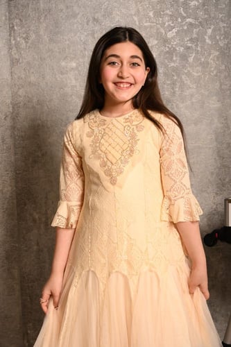 فستان بناتي كم حيران بتصميم انيق