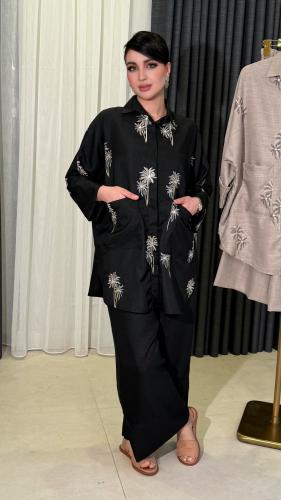 طقم سفر فاخر من قطعتين – أناقة ناعمة وراحة مثالية