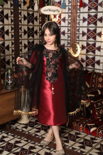 فستان يوم التأسيس بناتي احمر ناعم تراثي