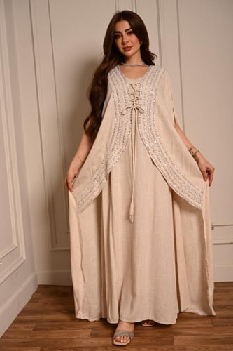 جلابية أنيقة برباط خصر أمامي ولمسة فخامة