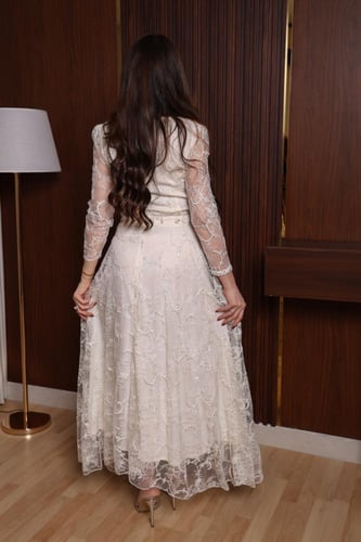 طقم العيد دانتيل ناعم بأكمام شفافة