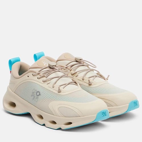 حذاء أون كلاودسولو × لويفي – On Cloudsolo & Loewe