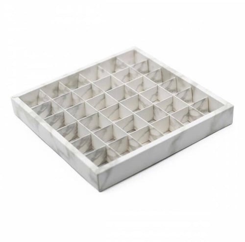 علبة شوكولاته