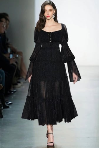 فستان تول طويل