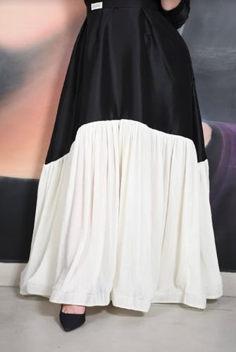 فستان اسود واسع