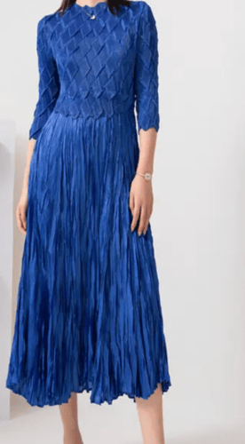 فستان بكسرات كبيره