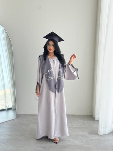 عبايه تخرج روز