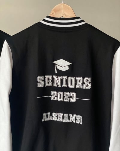 جاكيتات تخرج حسب الطلب