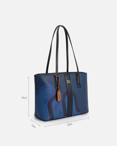 شنطة نسائية كلاسيك بلون أزرق من امزوري