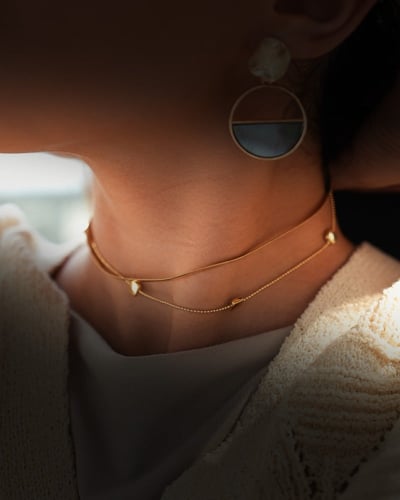 سلسال نسائي إمزوري بلون ذهبي