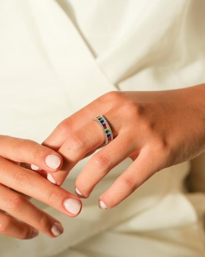 خاتم نسائي فضي عصري من ايمزوري